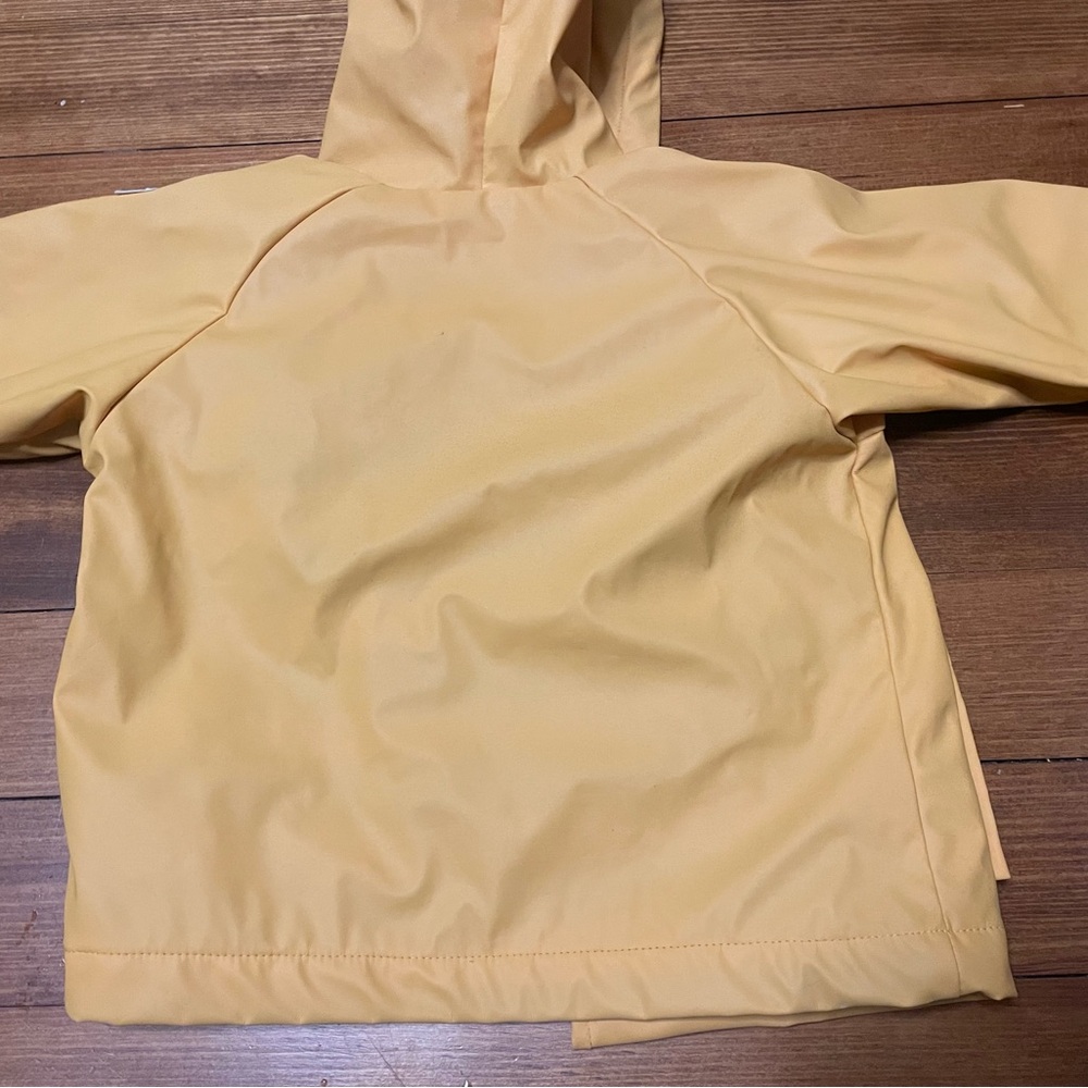 Hatley Yellow Hooded Raincoat Size 12-18 Months - Picture 13 of 16